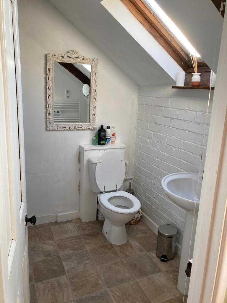 The Hayloft Apartment Abergavenny Ngoại thất bức ảnh